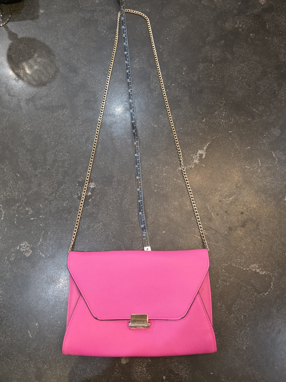 a new day Hot Pink Crossbody with Gold Chain. Will Throw In Free W/a Purchase